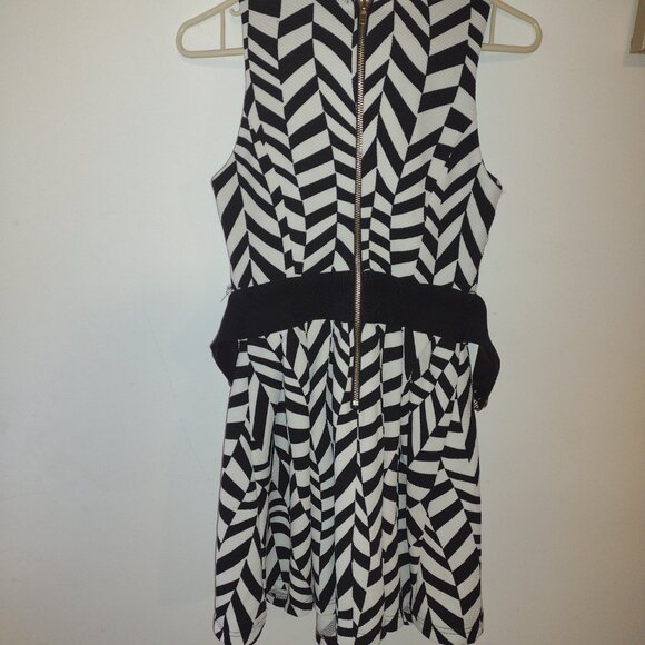 Robe mini - Picture 2 of 3